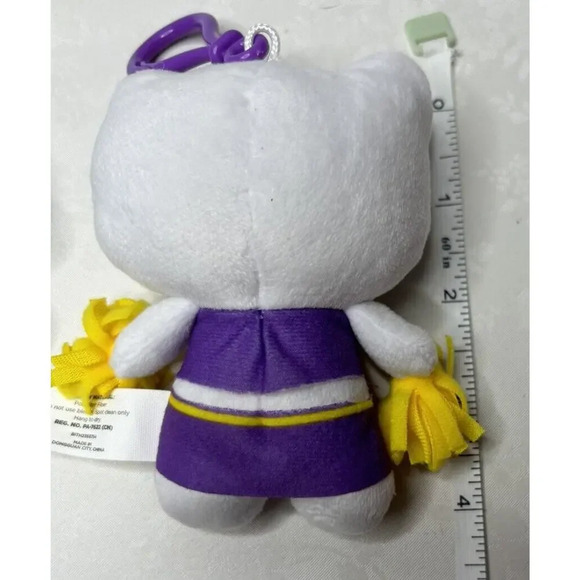 Hello Kitty And Nightmare Before Christmas Keychain - Picture 3 of 3